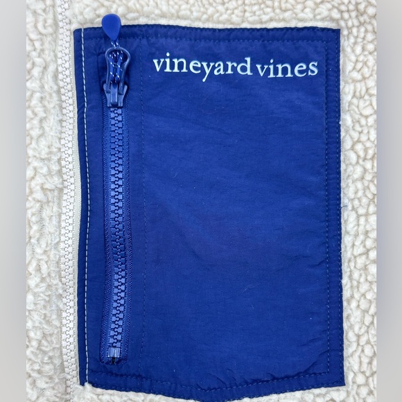 Like New Vineyard Vines Sherpa Vest - Picture 5 of 6